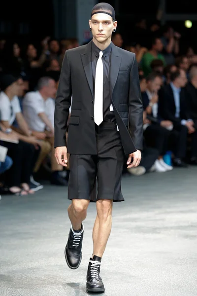 Look 6